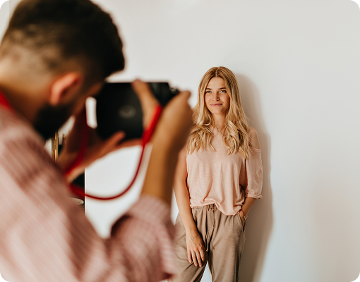 portrait session scheduling app interface